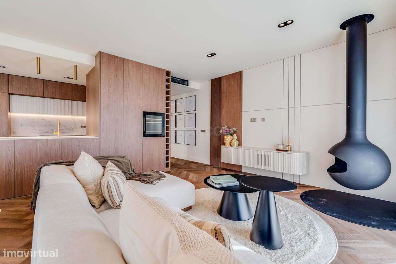 Apartamento T2 Moderno com Rooftop Privado & Vistas Panorâmicas-7