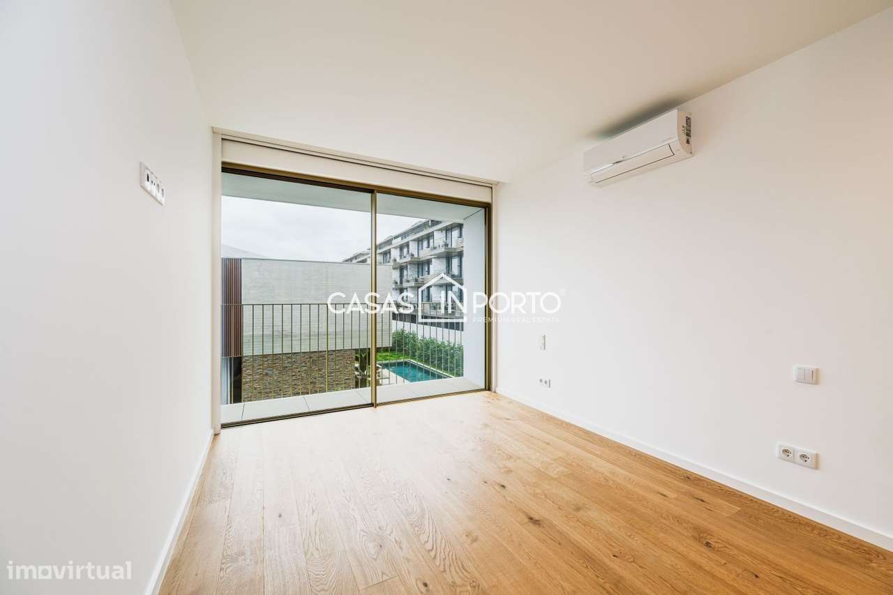 T2 de Luxo com Vista Panorâmica onde o Rio abraça o Mar-11