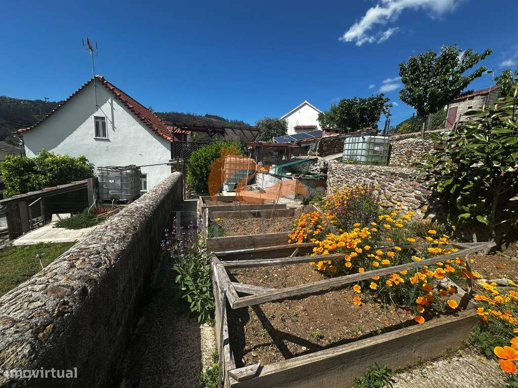 Moradia com jardim e pronta a habitar localizada na Ponte das 3 Ent...-24