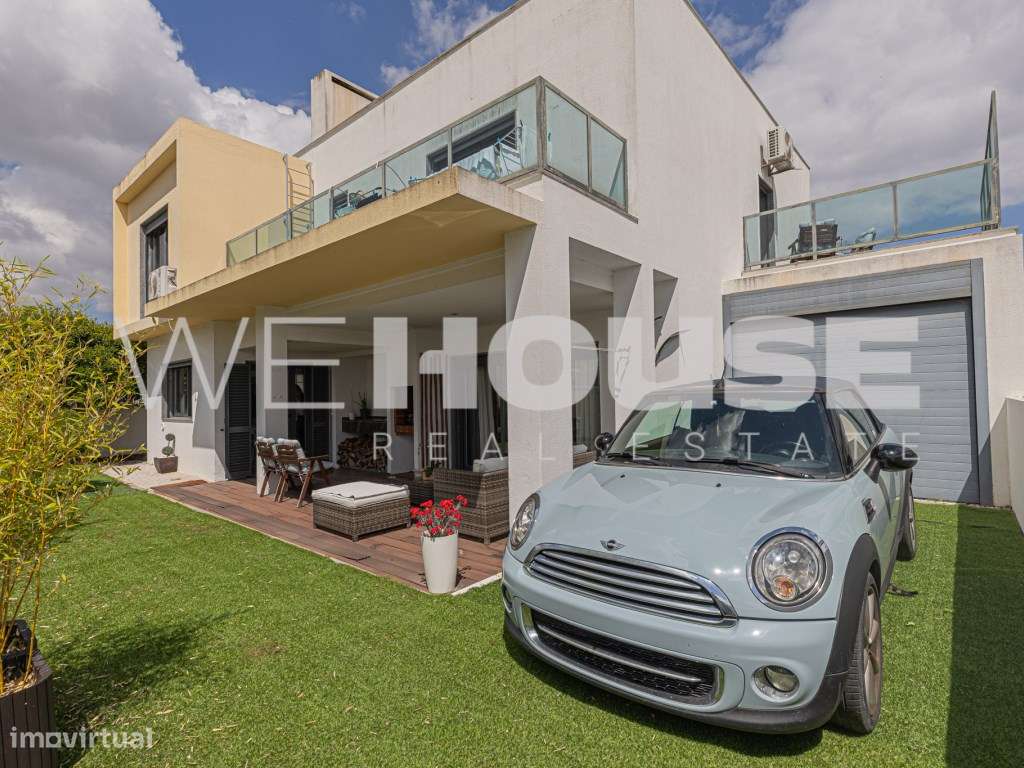 Moradia T4 com 2 pisos, jardim e garagem em Santo António da Charne... - Grande imagem: 5/41