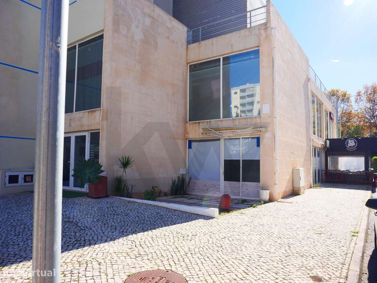 A loja ideal para o seu negócio na Praia da Rocha, Portimão, Algarve - Grande imagem: 2/38