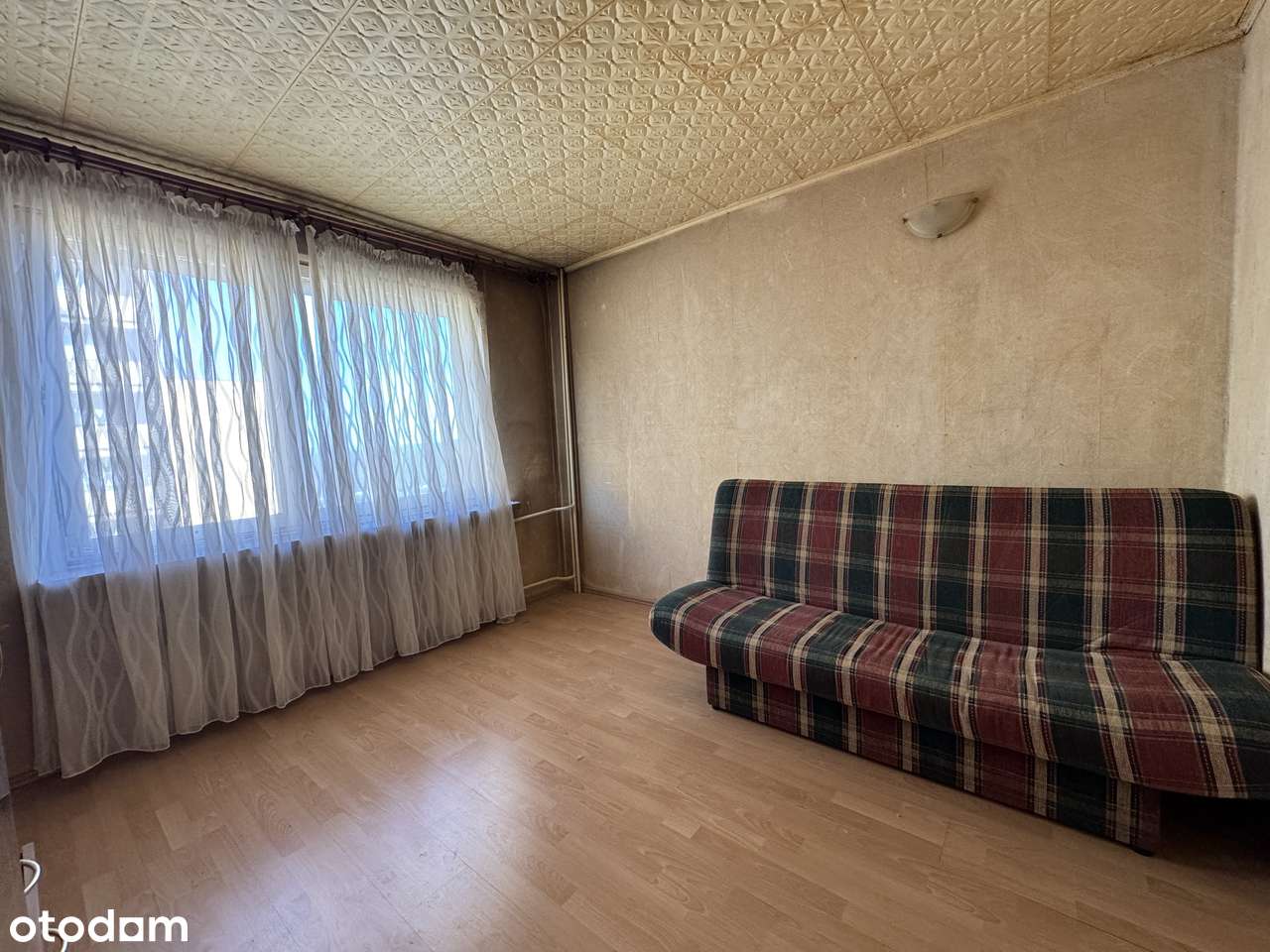 Mieszkanie 2-pokojowe z balkonem do remontu-11