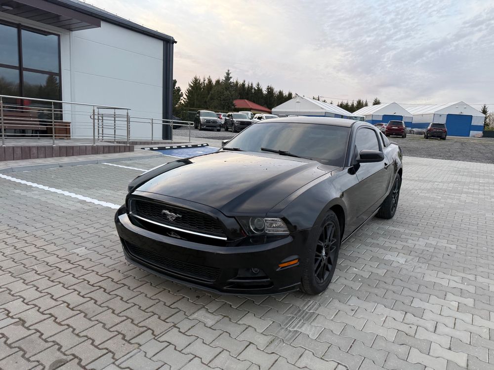 Ford Mustang 3.7 V6 Premium 2014