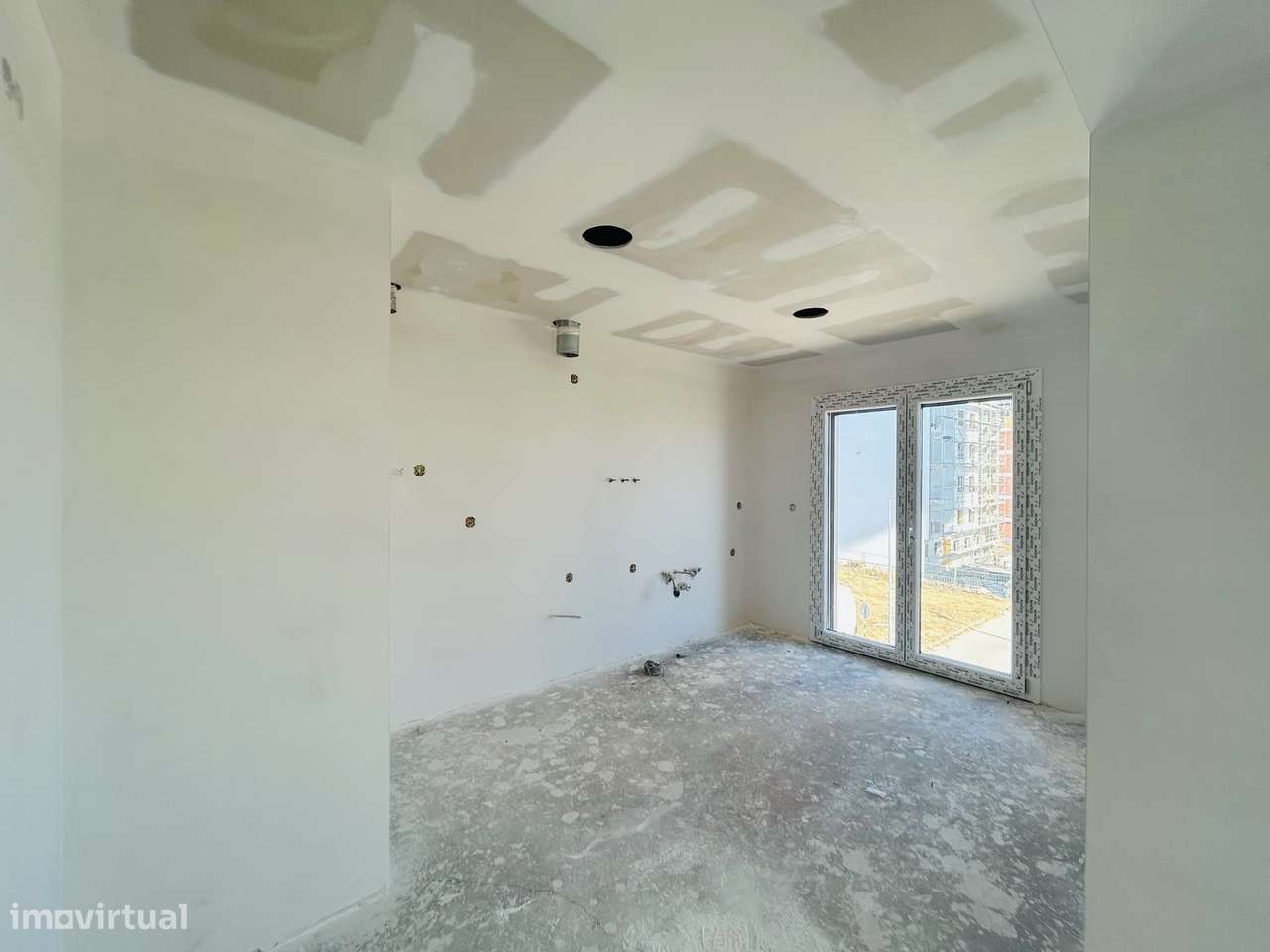 APARTAMENTO T3 PARA ENTREGA ATÉ DEZEMBRO DE 2026 C/BOX-7