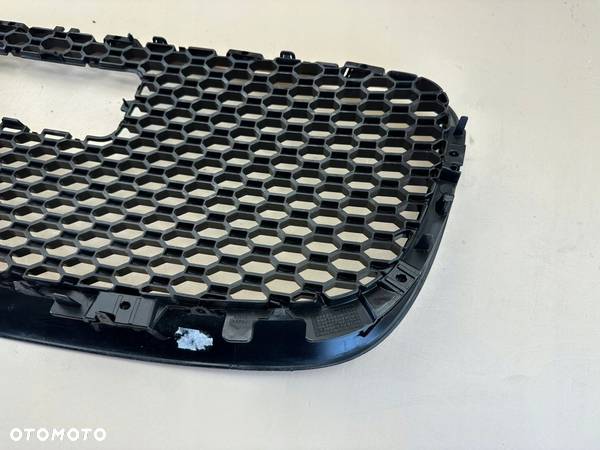 JAGUAR F-PACE 16R- GRILL ATARAPA PRZÓD PRZEDNI HK83-8B271-EA - 15