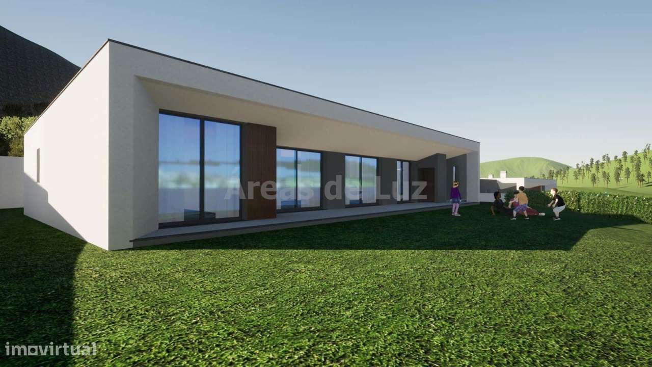 Moradia Unifamiliar Térrea - Lote com cerca de 1294 m2-4