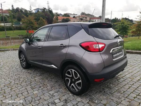 Renault Captur 1.2 TCe Exclusive - 12