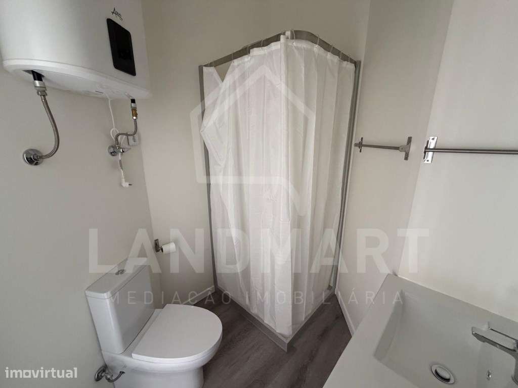 Apartamento T3, centro de Turquel-8