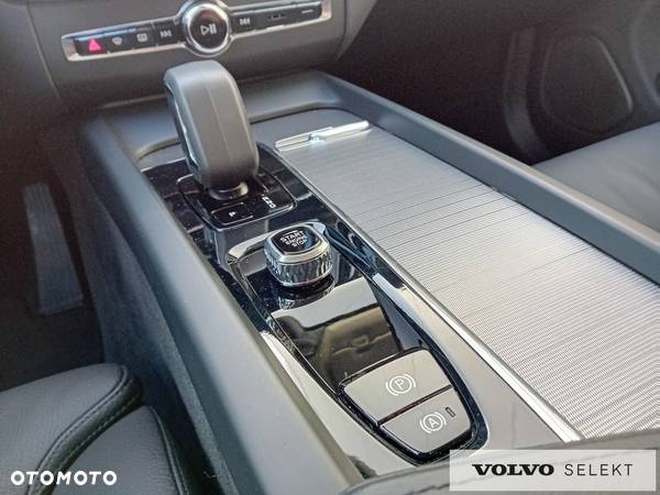 Volvo XC 60 - 24