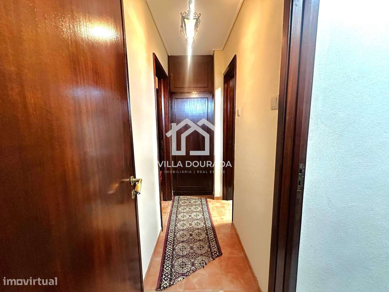 Moradia de 3 pisos em Campanhã, Porto: Espaço, conforto e localização-24