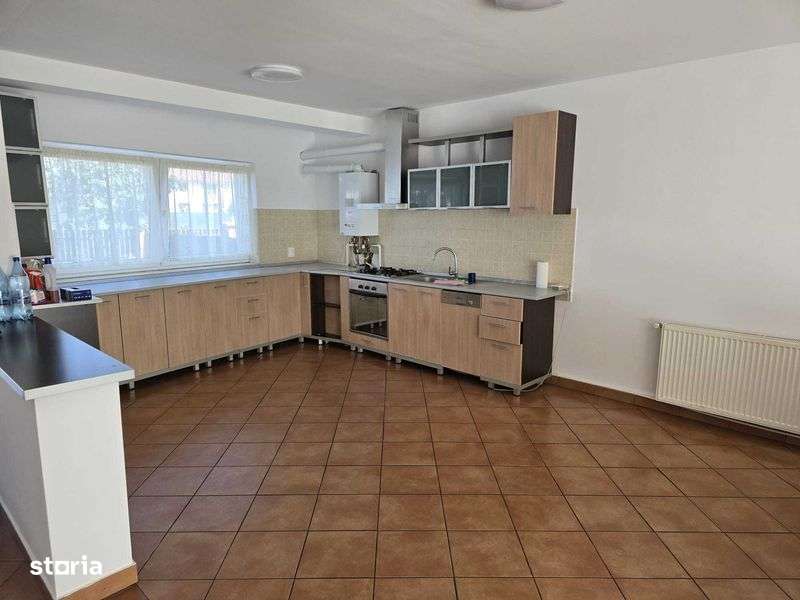 Casa de inchiriat BUNA ZIUA - Imagine principală: 4/8