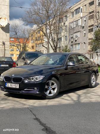 BMW Seria 3 320d Efficient Dynamic Edition Aut. Sport Line - 1