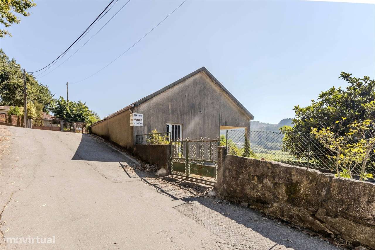 Moradia T2 Venda em Vale (São Cosme), Telhado e Portela,Vila Nova de F-1