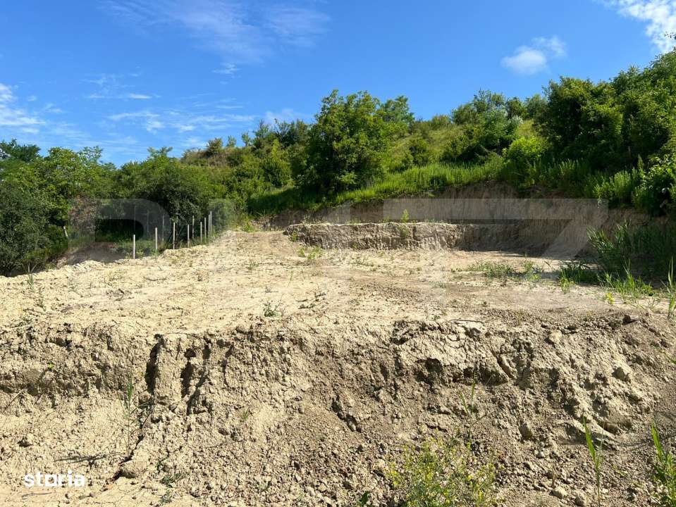 Vand teren 2100 mp, Corunca – zona superba cu vedere panoramica! - Imagine principală: 3/3