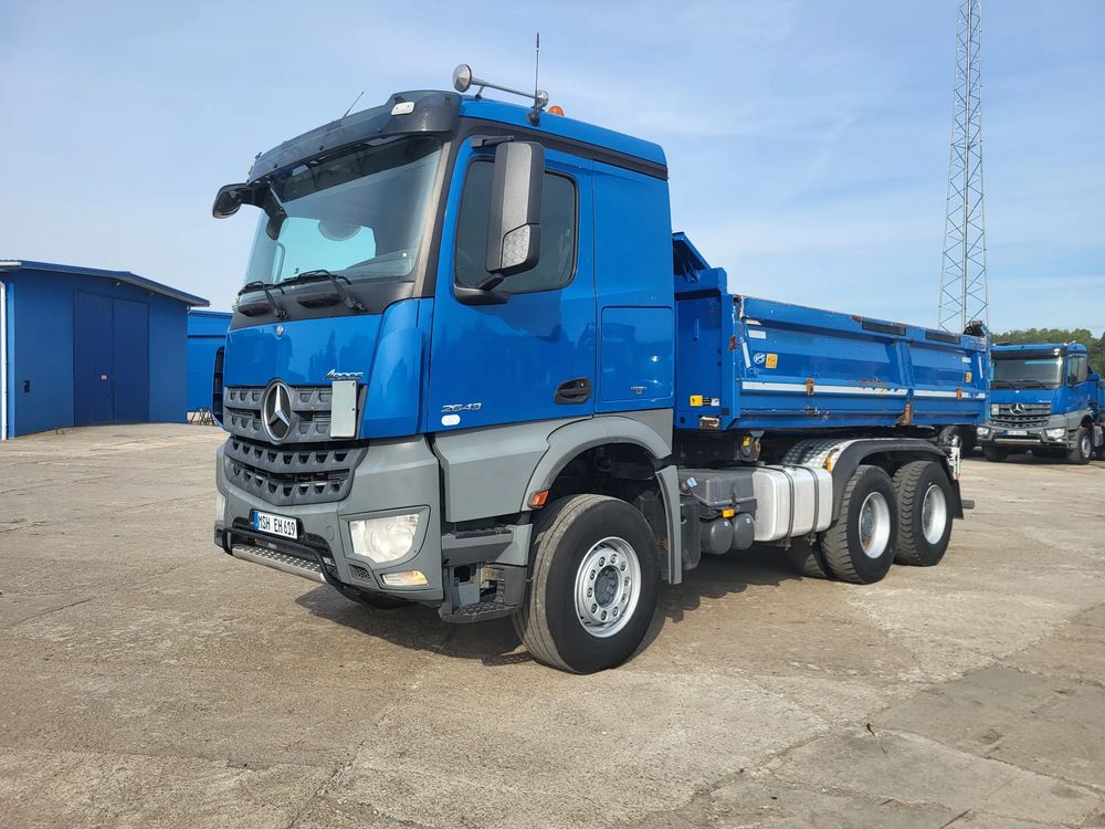 Mercedes-Benz Arocs 2016