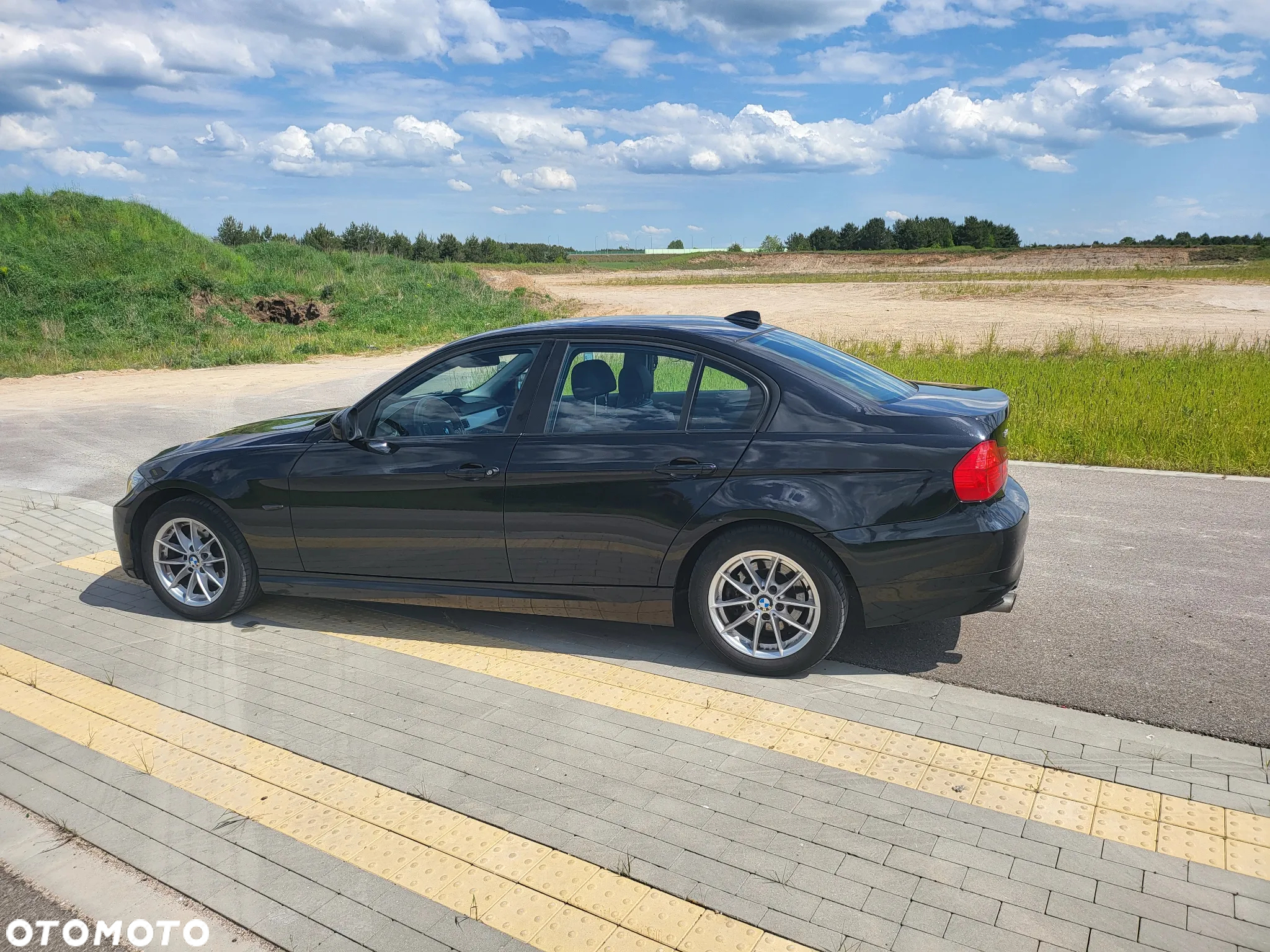 BMW Seria 3 320i Edition Exclusive - 16
