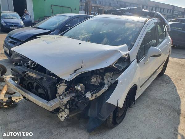 carenaj stop far lampa tripla praguri fuzeta brat bascula stanga dreapta fata spate peugeot 308  motor 1.6hdi 90CP cod 9HX dezmembrez dezmembrari - 3