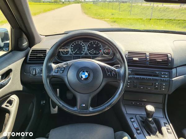 BMW Seria 3 330i - 10