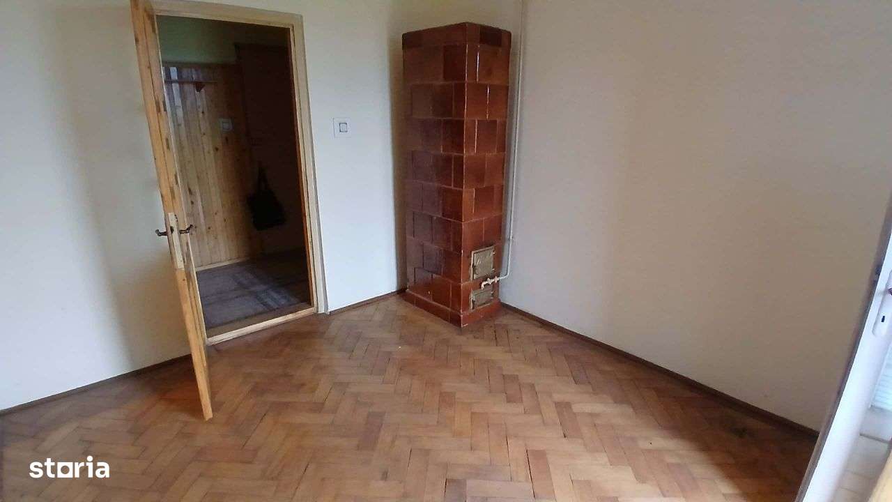 Comision 0 - Apartament cu 2 camere, zona Garii, Caransebes - Imagine principală: 5/12