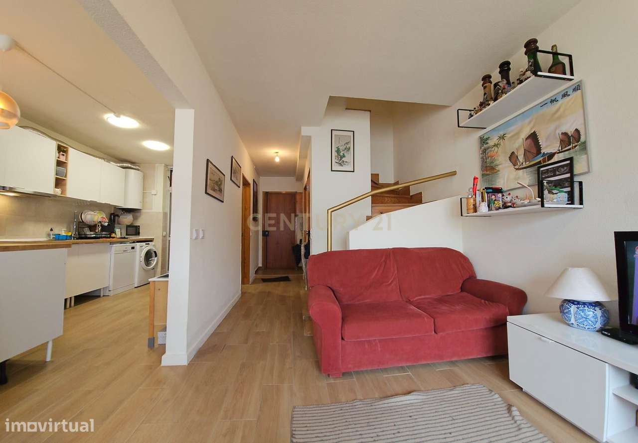 Apartamento T4 duplex em Setúbal com Vista e Boa Exposição Solar-6