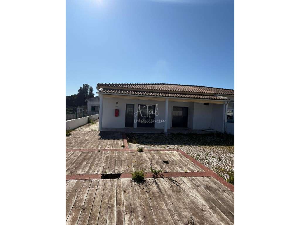 Oportunidade para Investimento - Antiga Fábrica com Potencial de Re... - Grande imagem: 5/26