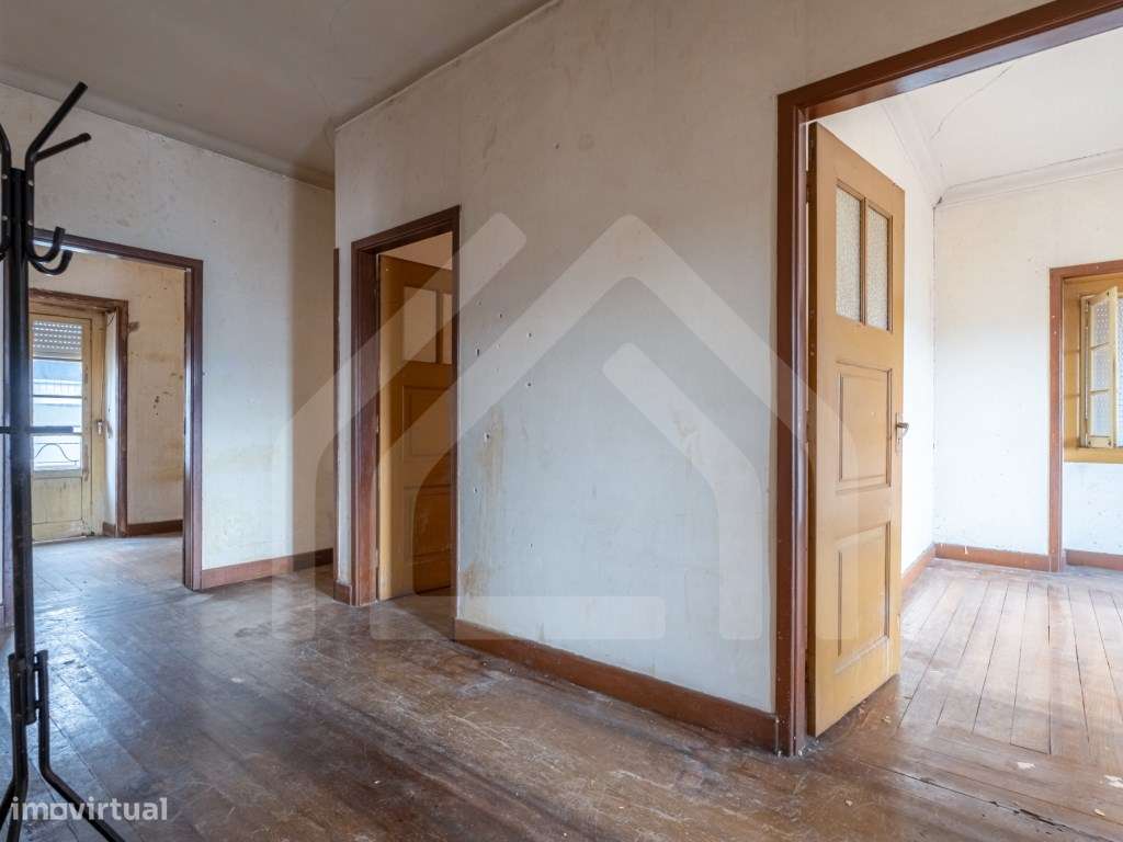 Apartamento T4 para Remodelação Total | Rua Guerra Junqueiro - Coimbra - Grande imagem: 5/30