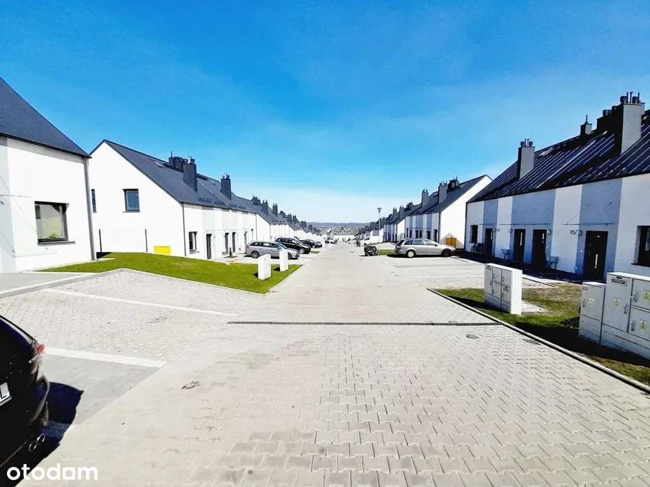 3 Pok 54m2+ Strych w Rumi przy Lesie!-0