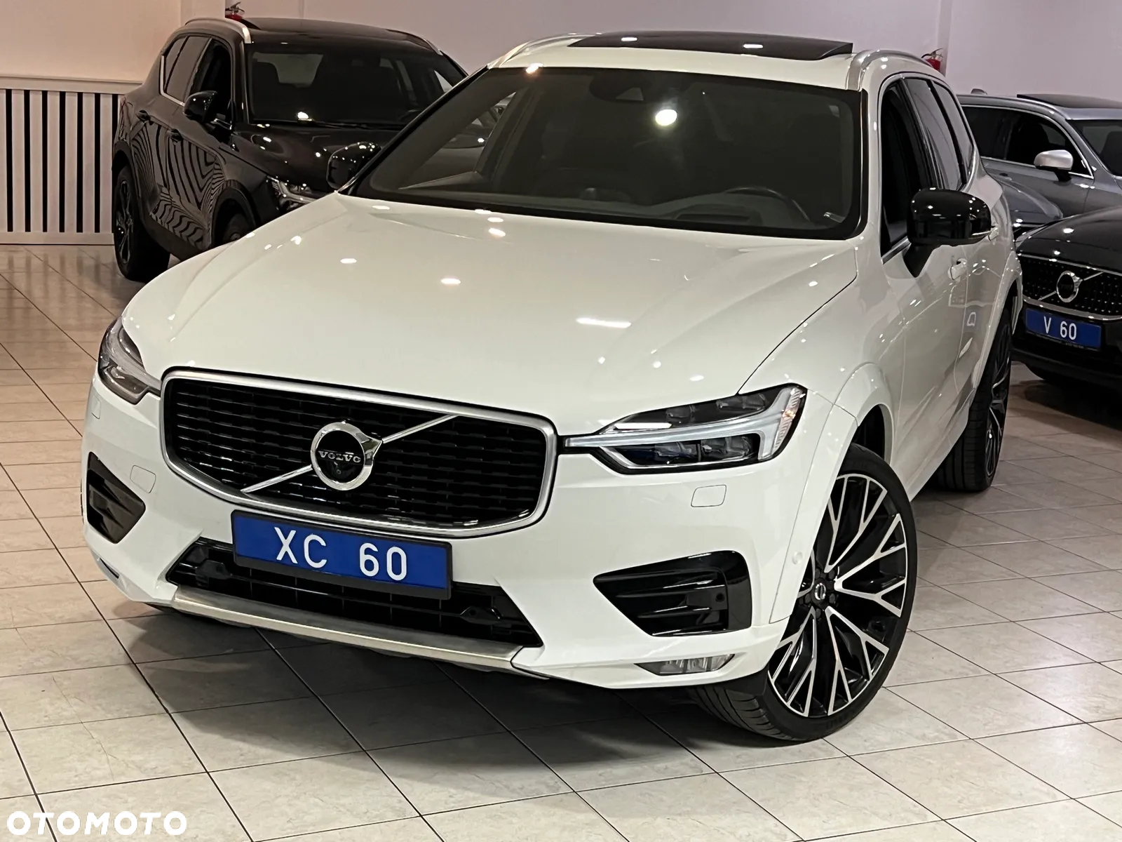 Volvo XC 60 T5 AWD R-Design - 10