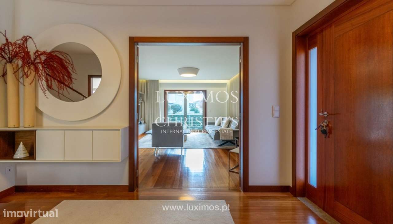 Moradia V4+1 com jardim, para venda, na Senhora da Hora - Grande imagem: 5/25