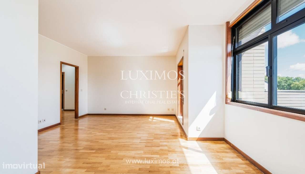 Apartamento T2 com terraços à venda no centro do Porto - Grande imagem: 3/20