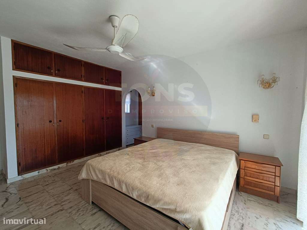 Moradia Isolada com AL-14