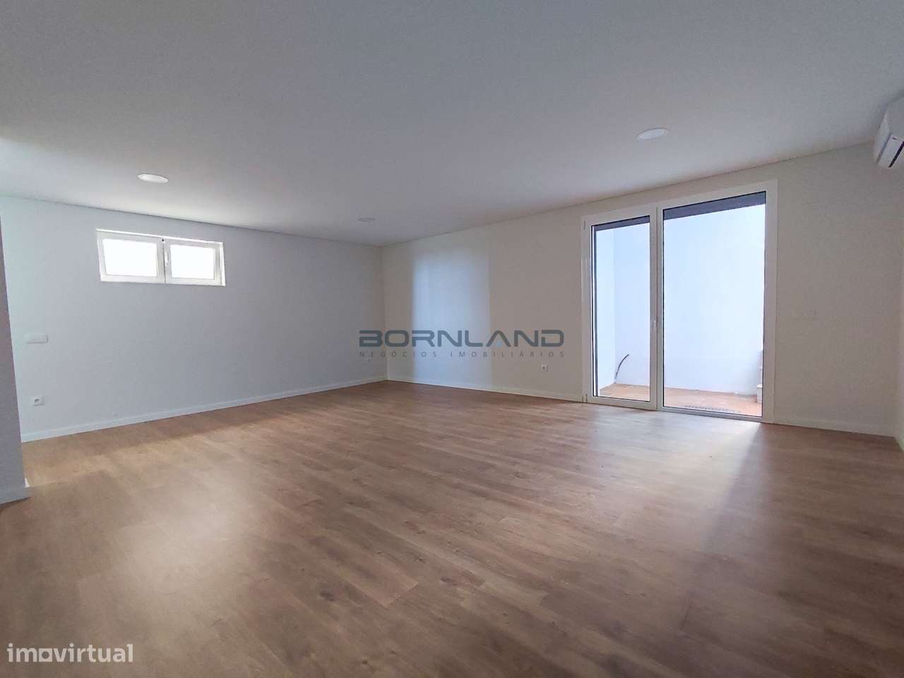 Moradia em Banda T3-7