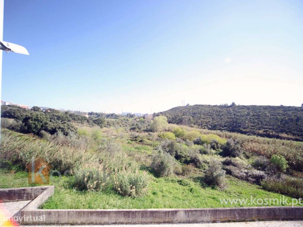 T2 ODIVELAS . PAIÃ :: SEMINOVO : Equipado : Garagem : Arrecadação-44