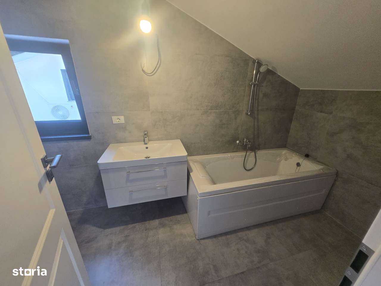 Vila noua  P+1E+ M, Popesti Leordeni-12