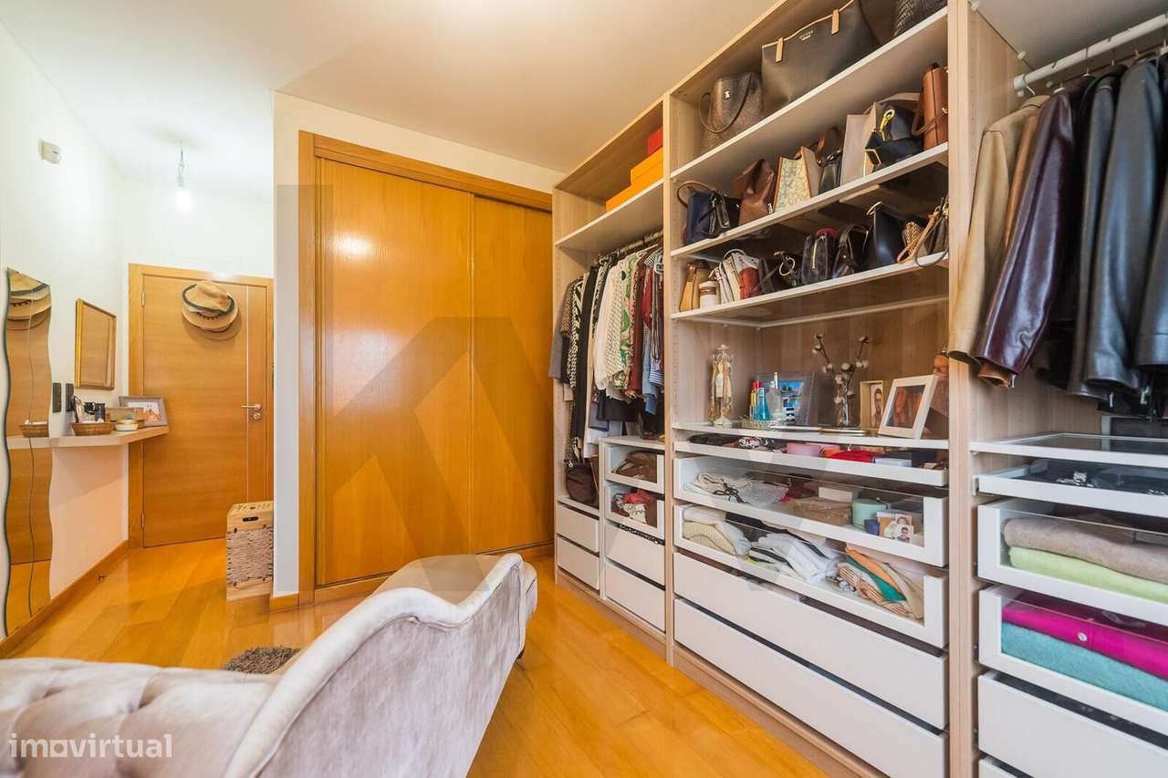 Moradia T4+1 em Agualva-Cacém – Conforto, Qualidade e Vista Desafogada-50