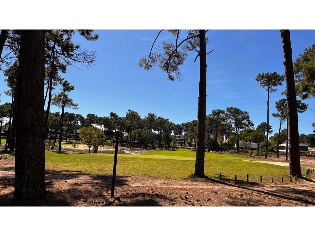 Terreno com frente Golfe e Lago com Projeto arquitetónico exclusivo...-5