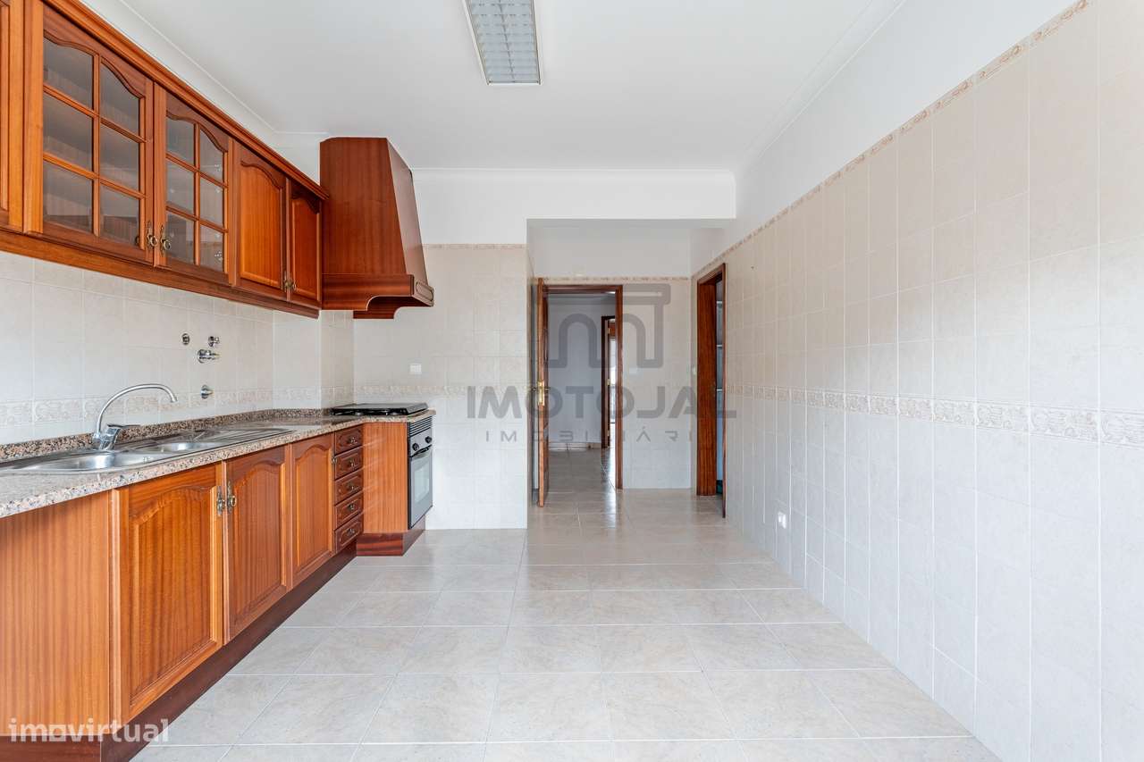 T3 com varanda, 145m², pronto a habitar em Samora Correia-18