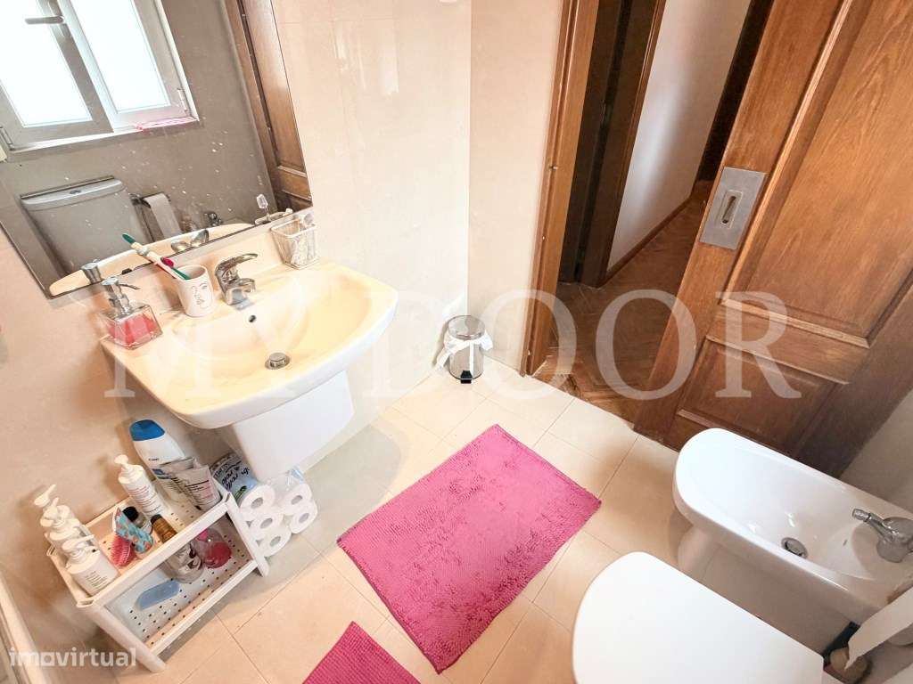 Apartamento T4 Recuperado no Coração de Moscavide-8