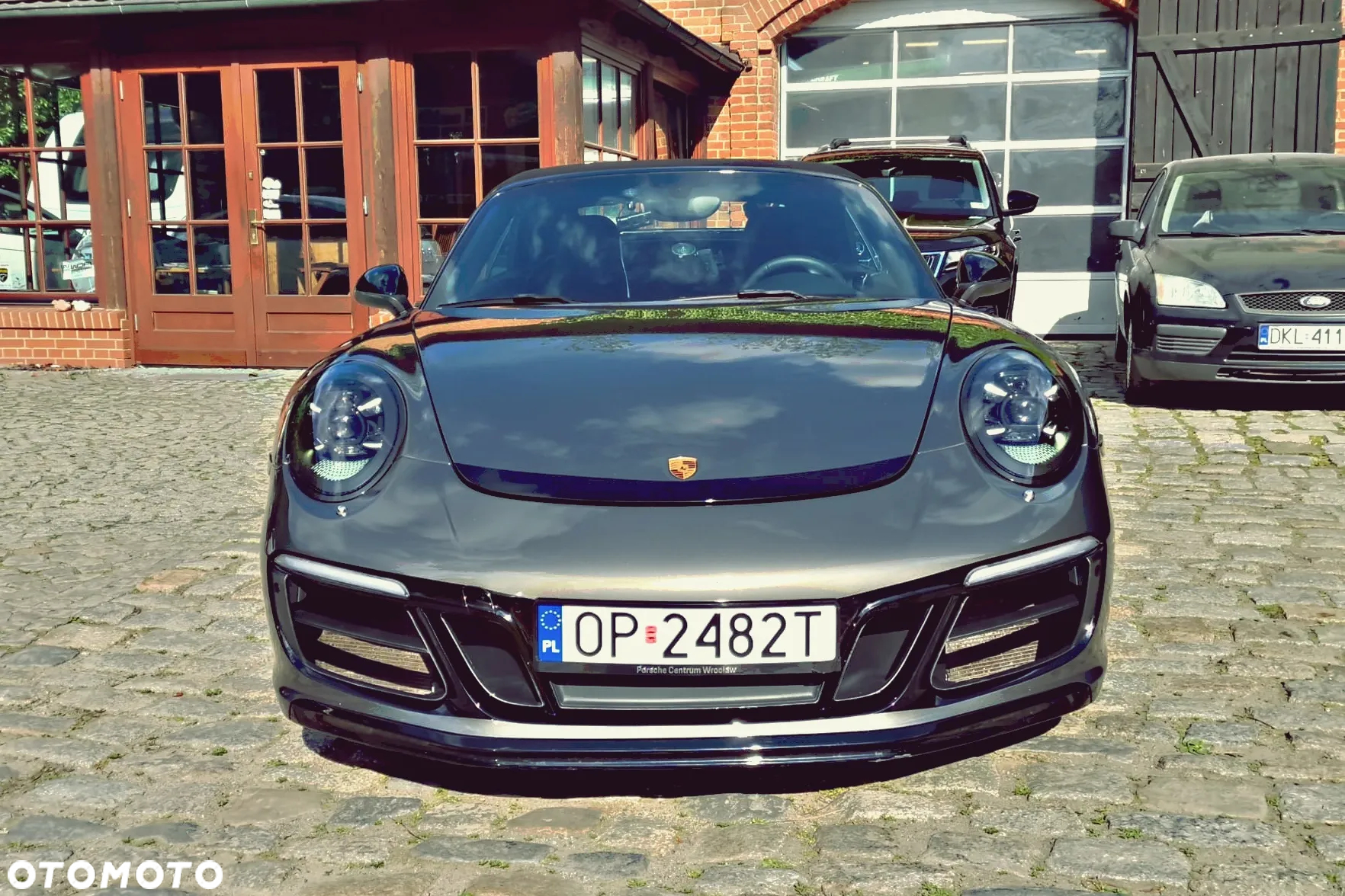 Porsche 911 Carrera Black Edition PDK Cabrio - 3