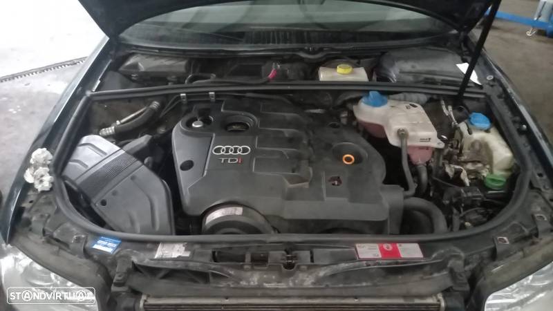 Audi A4 Avant 1.9 tdi 130cv 2004 8E B6 para peças - 5