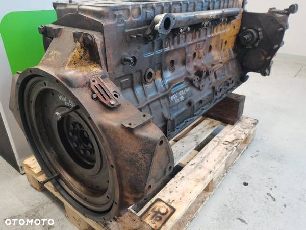 Silnik Fiat Iveco 8215.42 {98447129} - 6