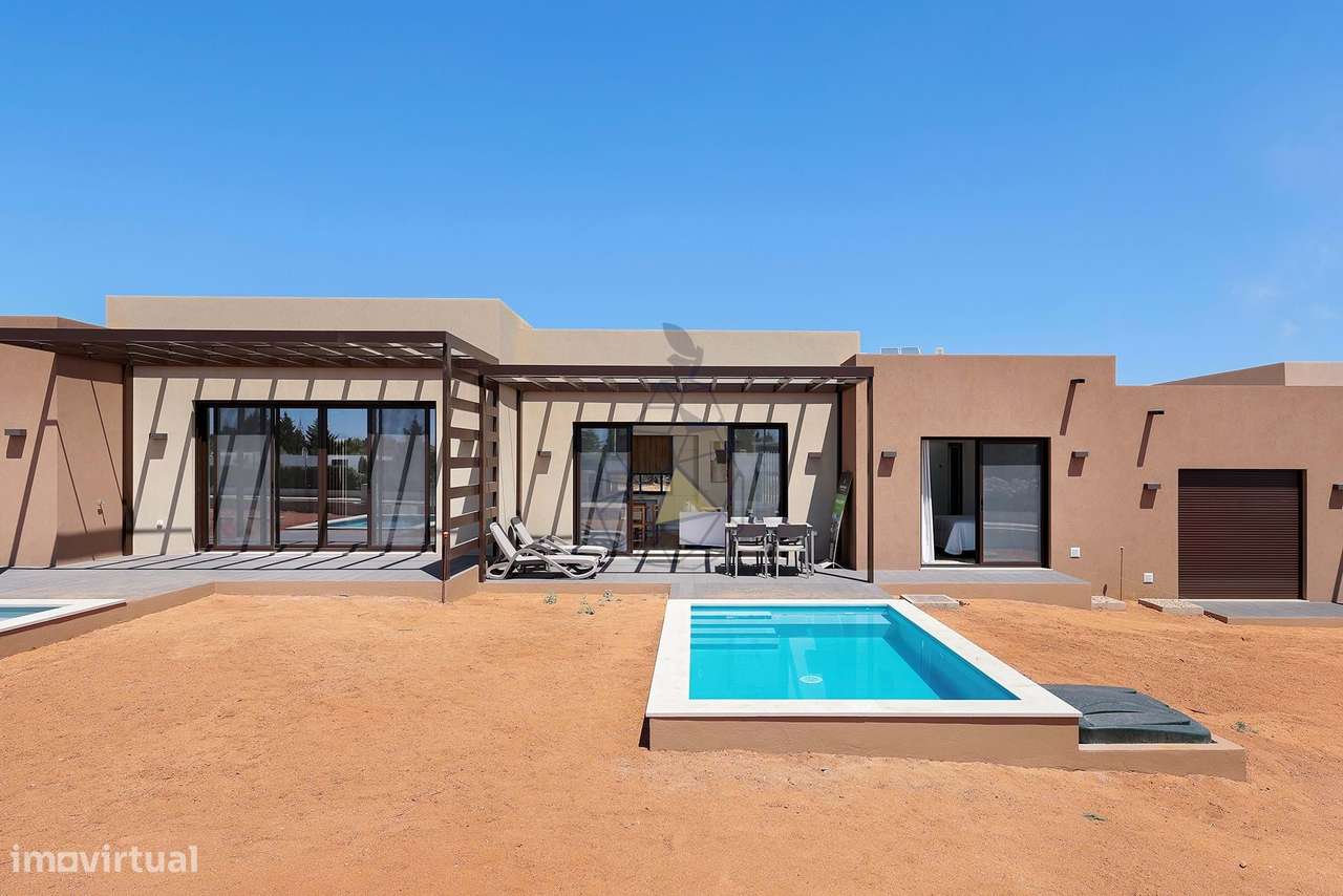 Moradia em banda com piscina em primeira fase de construção em Silves - Grande imagem: 3/12