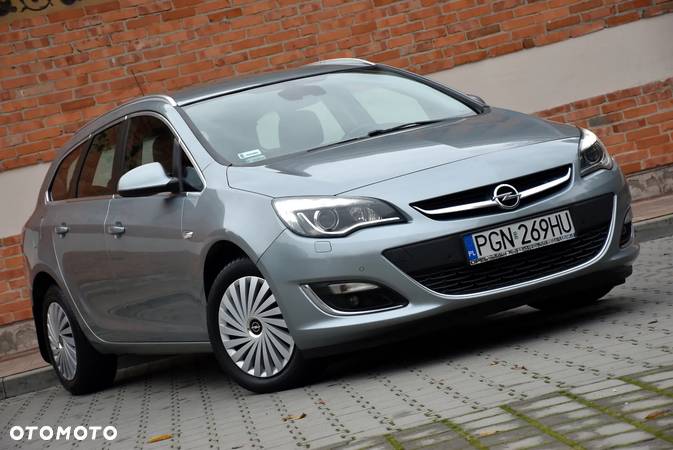 Opel Astra IV 1.6 CDTI Cosmo - 1