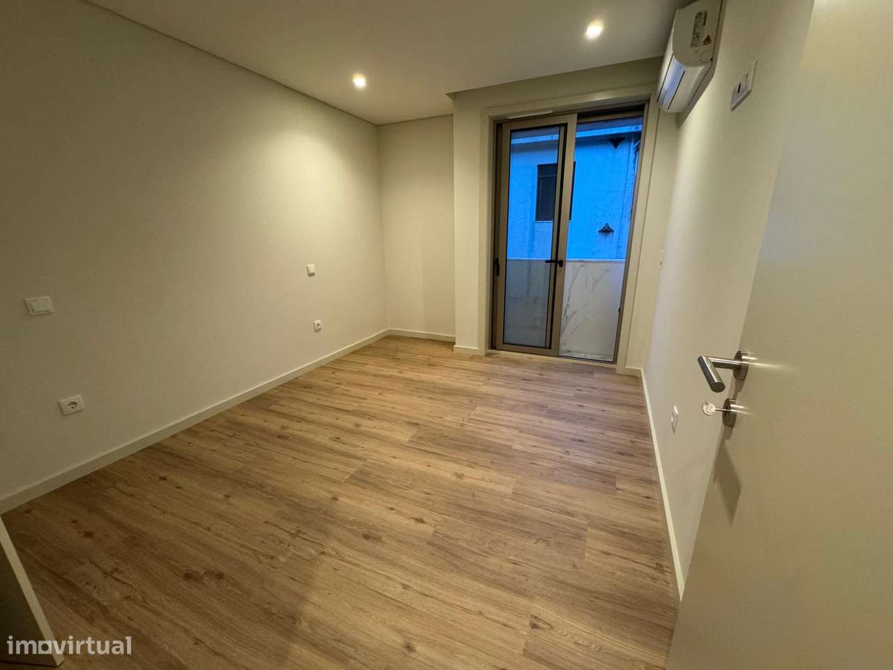 Apartamento novo por estrear - 200m do Casino de Espinho - Grande imagem: 5/9