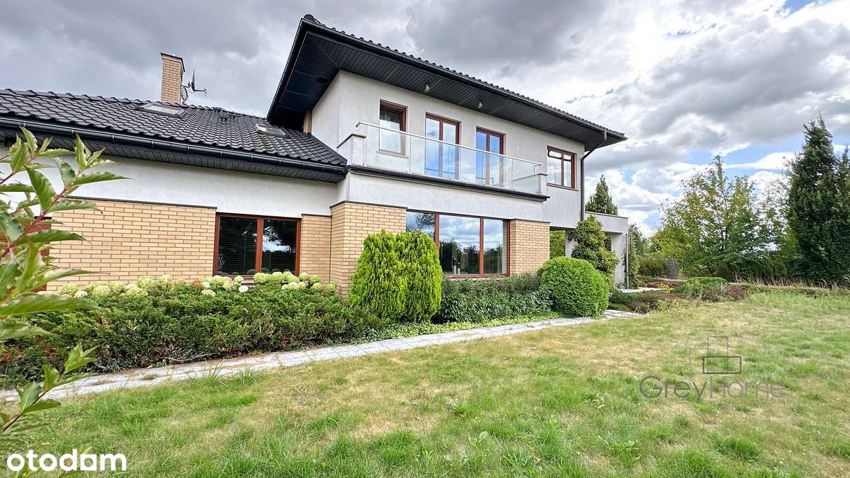 Przestronny jednorodzinny dom w Nowej Woli-1