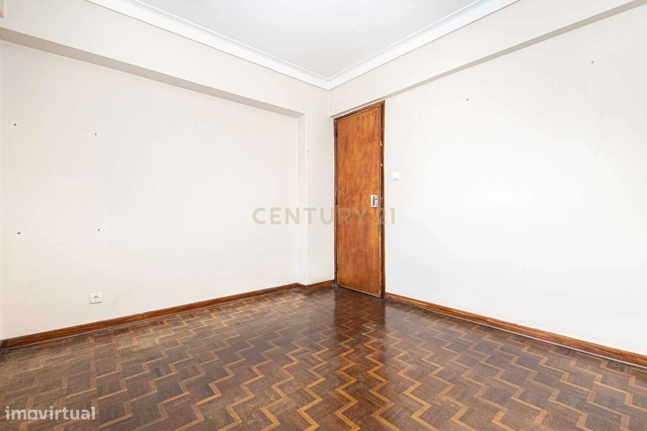 Oportunidade - T1 em Almada-4