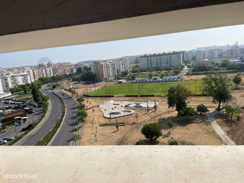 Penthouse Exclusiva com Terraço Panorâmico - Setúbal-48
