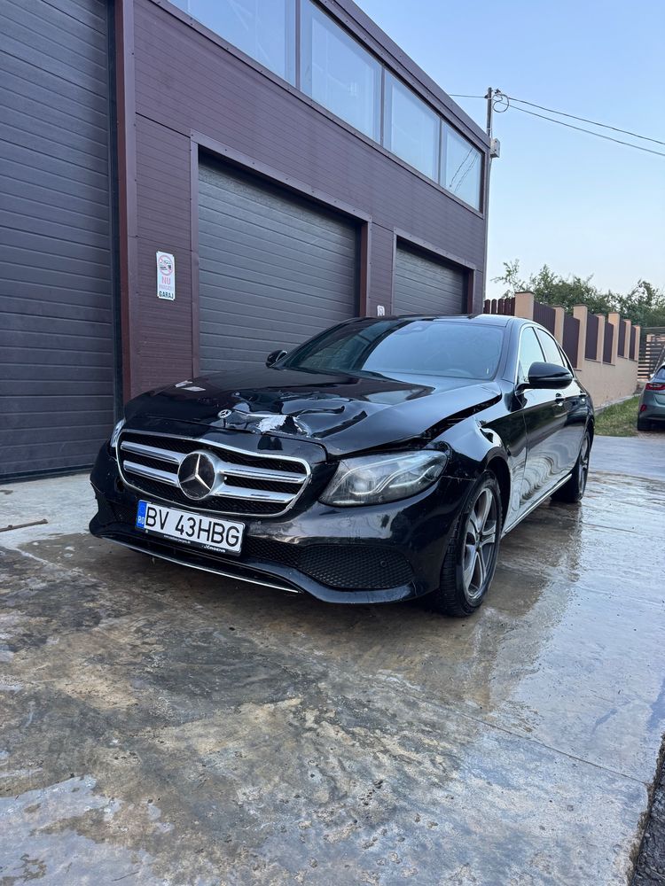 Mercedes-Benz E W213 [2016 - 2023] 220 d 9G-TRONIC 2019