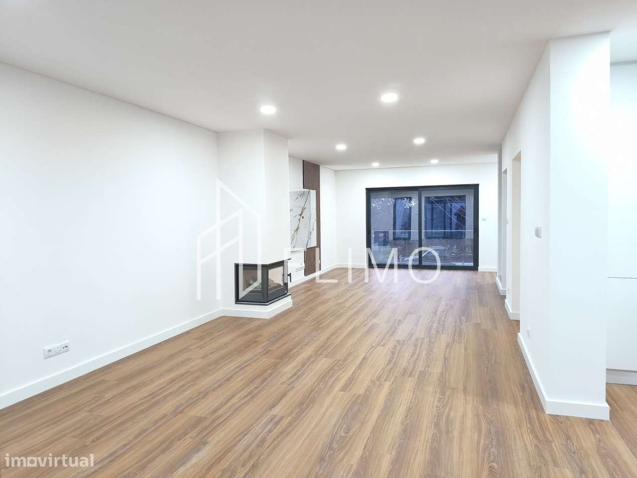 Moradia T3 geminada Nova-25