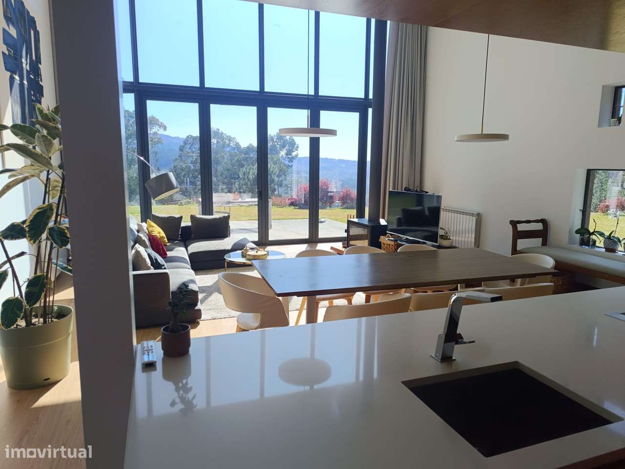 Moradia de Luxo para Arrendamento | 20.000 m² de Exclusividade - Grande imagem: 5/31